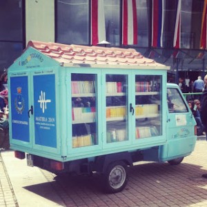 BObibliomotocarro_002