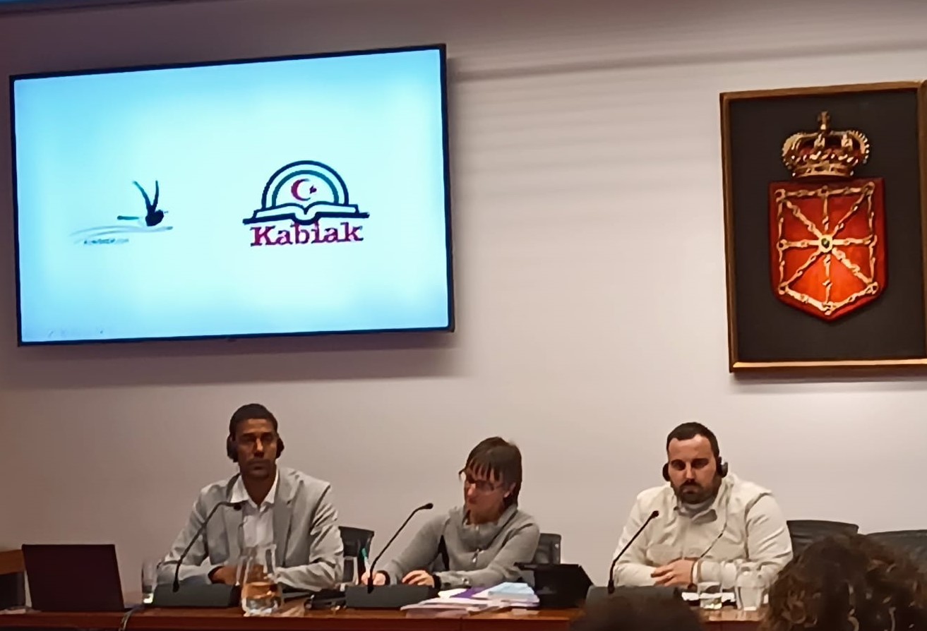 PRESENTACIÓN DE LA GUÍA DIDÁCTICA PARA EDUCACIÓN PRIMARIA EN EL PARLAMENTO DE NAVARRA