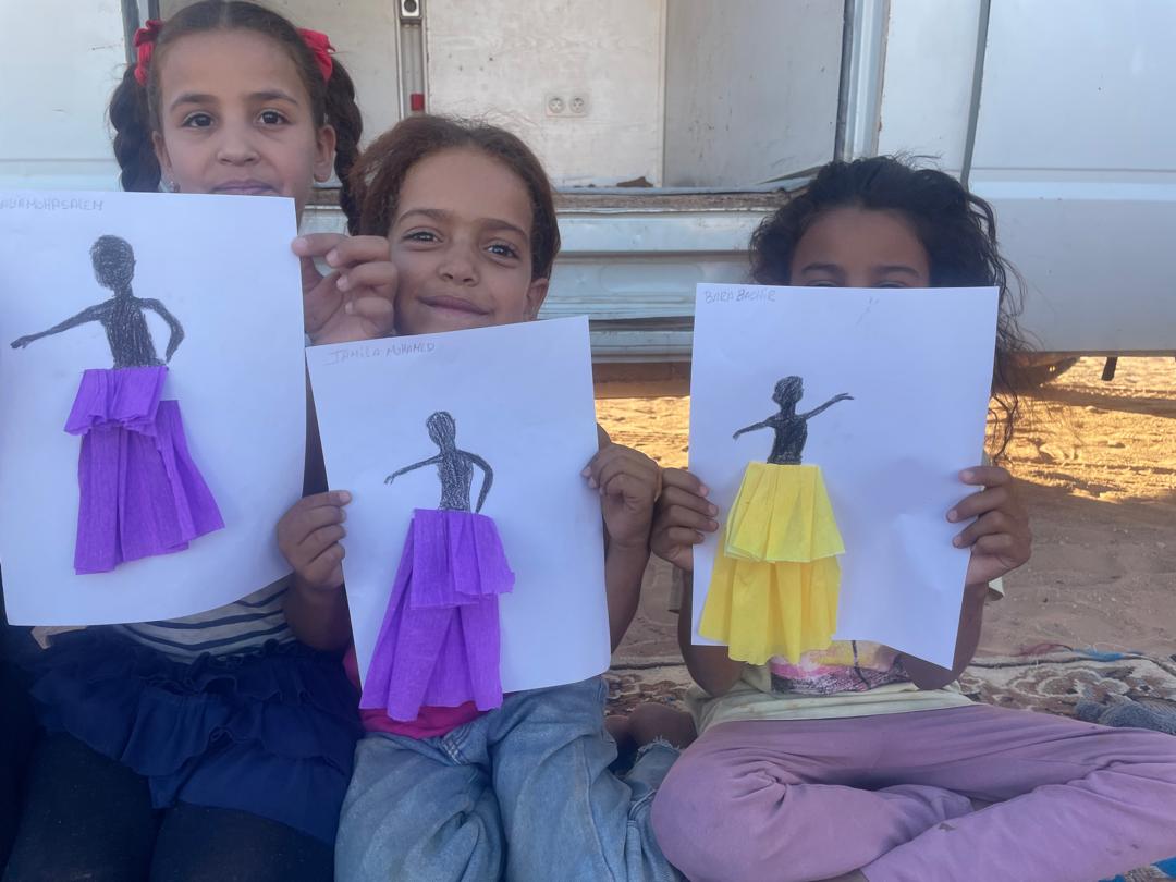 TAN PARECIDAS Y TAN DIFERENTES (carta a tres niñas de los campamentos)